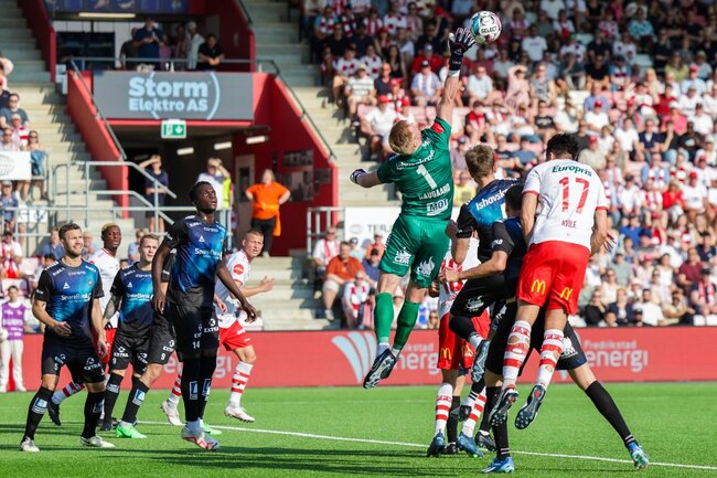 Cuộc thư hùng giữa Fredrikstad vs Tromso IL