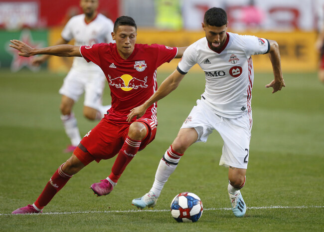 Nhận định Toronto FC vs NY Red Bulls (06h30 ngày 26/6) – Đàn bò nổi giận 2 Cuộc thư hùng giữa Toronto FC vs NY Red Bulls