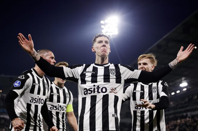 Cuộc thư hùng giữa Ajax Amsterdam vs Heracles Almelo